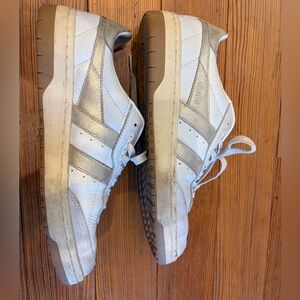 Gola Women's White and Gold Sneakers, Size 7